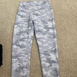 Peachy Bunz Leggings. Great condition. Material is amazing